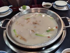 -老来福·非遗酸汤兔(凯旋路店)