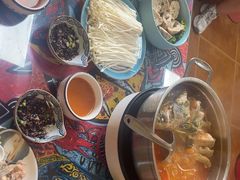 -弘烨 贵州酸汤 鱼火锅(东财店)