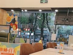 -佰搭果·广式茶餐厅(西华路店)