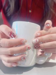 -丽心自助美甲美睫