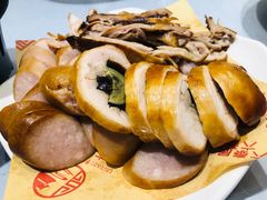 -六泰居·尔滨地标·东北菜(泰山路店)