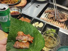 -臻牛烤肉
