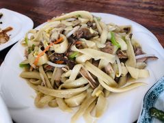 -天天向上素食餐厅(五台山店)