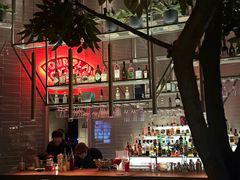 -FOUR PLAY BAR