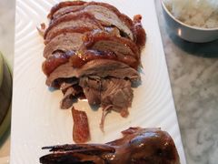 德胜枣木烤鸭-雀蓝川菜(奥体广场店)