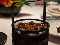 一口鲍鱼酥-三号黄浦会Canton Table