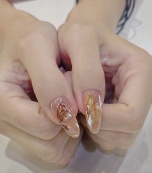 -桃色美甲沙龙