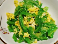 苦瓜炒鸡蛋-蛙蛙叫干锅年代(簋街总店)