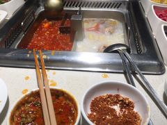 -海底捞火锅鲜切牛肉主题店(长寿路店)