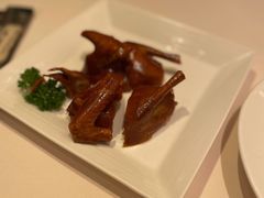 玻璃烧乳鸽-利苑酒家(宜安广场店)