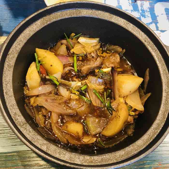 砂煲的故事(武广店)-"「茴香牛腩煲」牛腩q弹,配菜多也香,锅底.