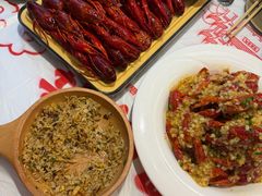-肥肥虾庄·金牌油焖大虾(汉口城市广场店)