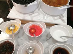 -圣丰索菲特·2 On 988 Café 自助餐厅