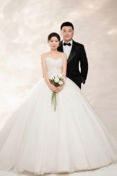 -雪中彩影婚纱摄影·微光艺术中心