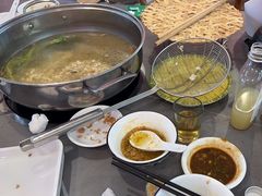 -官塘陈记鱼生·潮汕砂锅粥·牛肉火锅(潮枫路总店)