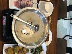 -几个木匠匠人厨房