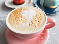 拿铁-Bai Meow法式西点咖啡