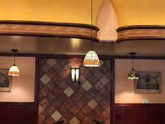 -玛格萝妮比萨屋(四平店)