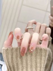 -菜菜美甲美睫皮肤管理