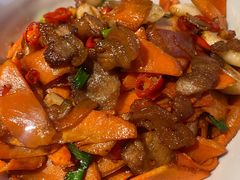 土胡萝卜炒花肉-老湘村·湖南土菜(天河维多利店)