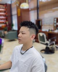 -尼特斯男士发型馆