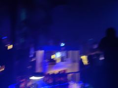 -简奥斯汀·赫本酒吧