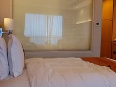 -上海浦东康桥绿地假日酒店