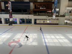 -冰纷万象滑冰场(深圳万象城店)
