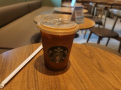 -星巴克臻选(上海中环广场2F店)