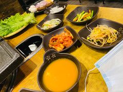 -香猪坊韩国烤肉专属门店(魏公村店)