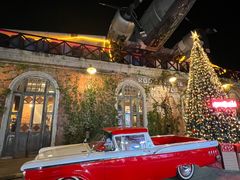 -席娜卡琳火车铁道夜市