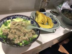 -老新隆牛肉锅贴(新街口店)