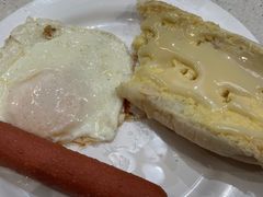 -香港新发烧腊茶餐厅(水围店)