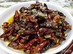 -蔼若春.传承三十年云南菜(金碧公园店)