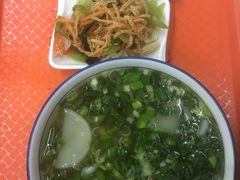 -陆元丰·兰州纯汤牛肉面(自强西路店)