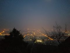 -鬼笑石后山停车场