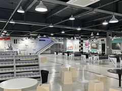 -极限PLAY运动娱乐新世界·团建派对潮玩休闲馆·室内蹦极高空游乐园