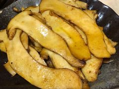 黄油煎松茸-蘑统田下·野生菌火锅