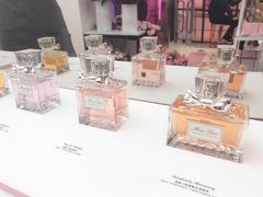 -Dior迪奥(上海世茂广场店)