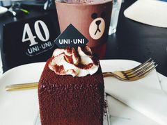 -UNI UNI(环亚凯瑟琳店)