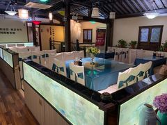 -亿江南新概念融合美食餐厅(管仲老街店)