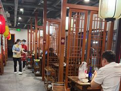 -乡土黄·鲜牛肉火锅·小龙虾(兴业街店)