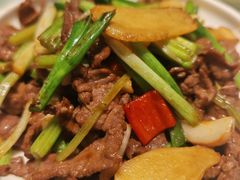 -五谷芳乳鸽王(海景店)