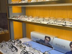 -优医视平价眼镜蔡司依视路折扣工厂店(十里堡店)