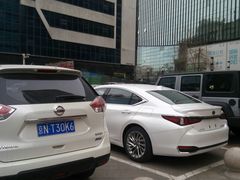 -中关村e世界-停车场