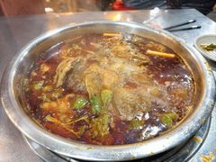 -肖肖酸萝卜鱼火锅(总店)