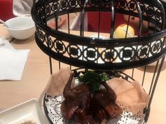 秘制脆皮乳鸽-避风塘(宝山万达店)