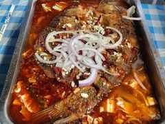 -老街烧烤大排档·地道湖北菜·龙虾馆(汉口火车站店)