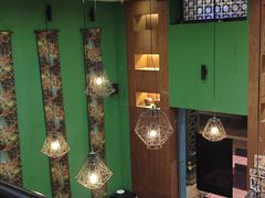 -香巴拉云南餐厅(华莱坞店)