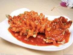 松鼠桂鱼-吴越荣记苏州菜·松鼠桂鱼100%活鱼现做(月光码头店)